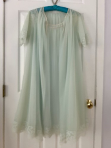 Vanity fair vintage nightie - fair,