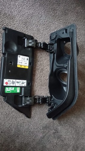 Pz31v27936a fuel flap - pz31v27936a:,
