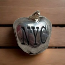 Pandora Big Apple NYC New York USA Exclusive Charm. S925 ALE 14kt Gold Tip.