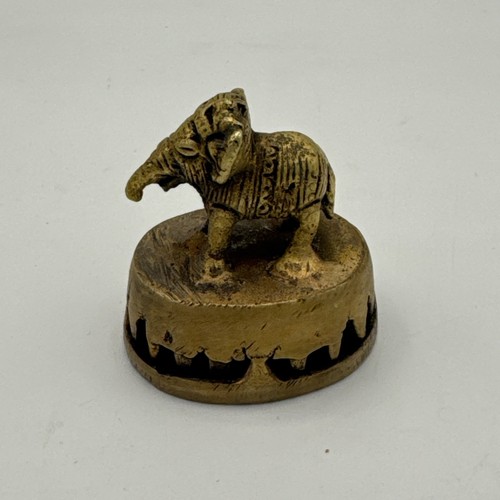 Brass elephant vintage - elephant, foot