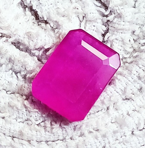 Emerald cut natural red beryl - cut,