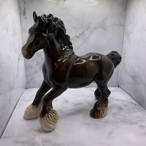 Royal doulton cantering shire - doulton,