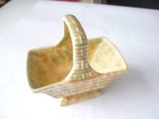 FLAXMAN WADE HEATH POTTERY POSY BASKET No 247