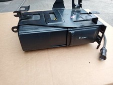 AUDI A3 8L 1.8T 6 DISC CHANGER WITH MOULDING BRACKET ASSEMBLY 8L0035113 01- 2003