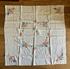 Vintage Linen Tablecloth Hand
