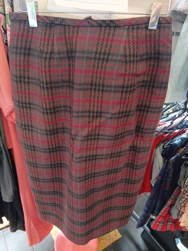 Maroon and black plaid - , midi