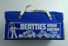 Vintage 1980s Beatties Radio