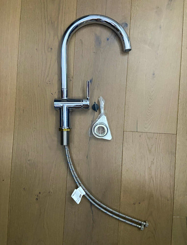 Franke active swivel spout - j,