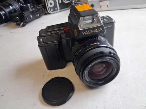 Yashica 230 35mm - 230-af,