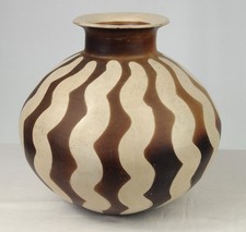 063 Peruvian Pottery Large