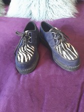 Blue suede brothel - 'brothel, creepers'