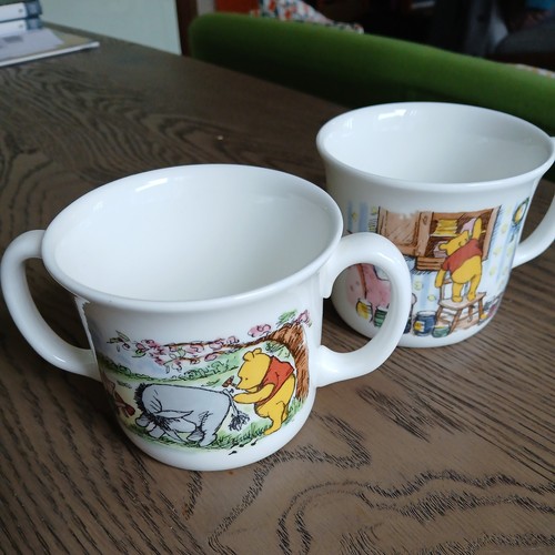 Royal doulton winnie the pooh - winnie,