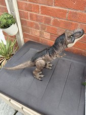 Jurassic World Thrash 'N