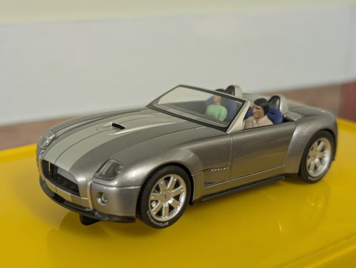 Scalextric autoart model - autoart, 1:18