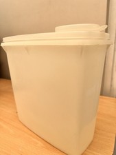 Tupperware Retro Vintage Store and Pour Container Flour Pasta Rice Cereal etc