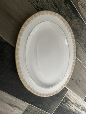 ROYAL DOULTON GOLD LACE 13.5"