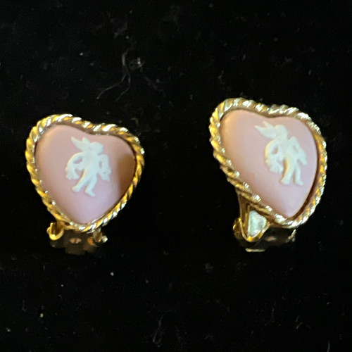 Rare pink wedgwood - rare,