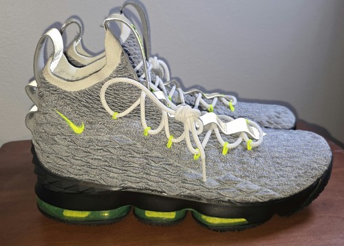 Size nike lebron 15 - size,