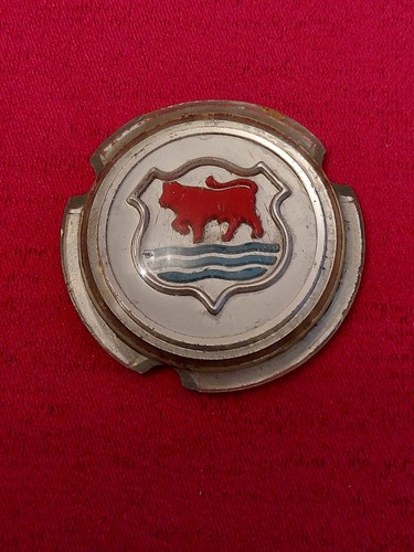 Morris bonnet badge - bonnet,