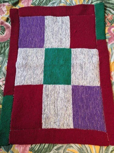 Heavy knitted lap - lap, blanket