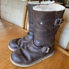 UGG 5678 Kensington Sz 7 Brown Leather Shearling Lined Buckle Moto Boots Women
