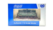 DAPOL 00 GAUGE - PURE MILK COOPERATIVE WHOLESALE TANKER 006 W (LIMITED EDITION)
