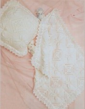 94 BABY'S DK LEAF DESIGN PRAM COVER & CUSHION COVER KNITTING PATTERN COPY