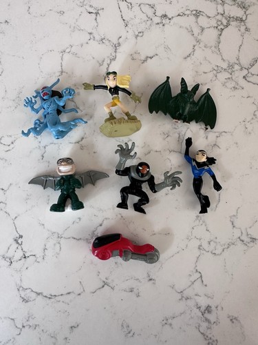Teen titans mini figures - titans,