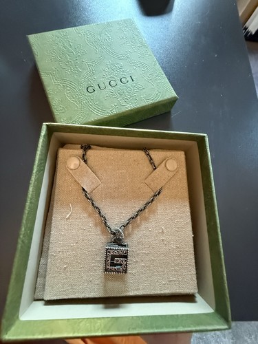 Gucci iconic cube aged - g,