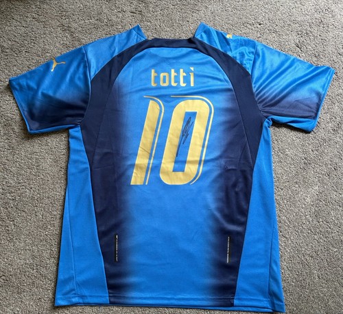 Francesco totti signed - totti,