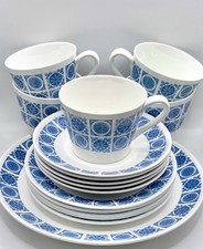 ROYAL TUSCAN / CHARADE BLUE - WEDGWOOD / 5 x Tea Trios: Cup, Saucer, Side Plate