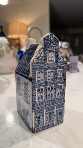 Handpainted delft blue - delft, ceramic