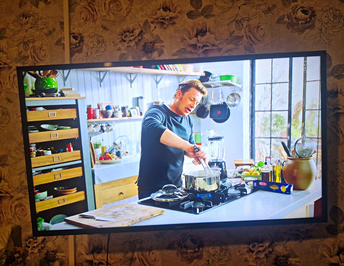 Samsung full smart tv - full,