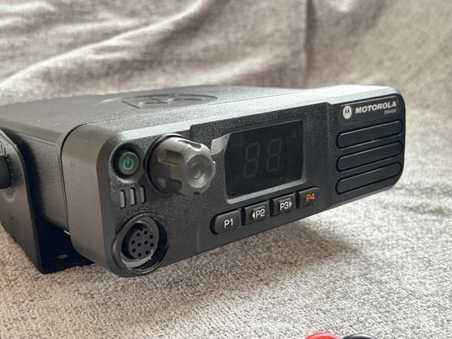 Motorola dm4400 uhf - dm4400, digital