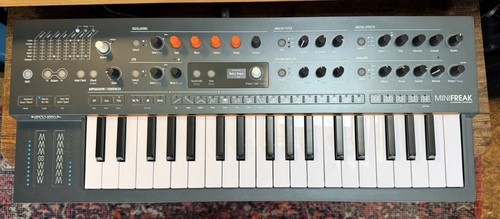 Arturia minifreak algorithmic - minifreak,