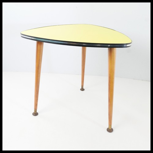 Vintage retro triangle side - retro,
