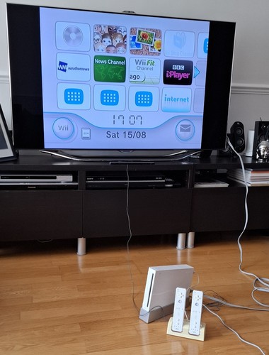 Nintendo wii white console - nintendo,