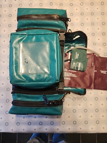 Zoll series defib - defib, case