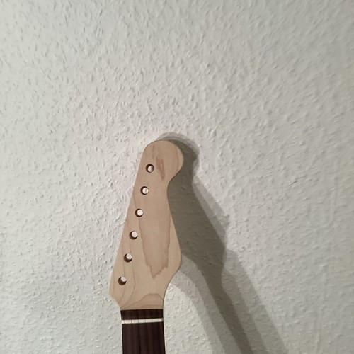 Guitar neck strat - ,
