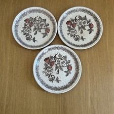 Barratts of Staffordshire Wild Strawberry Tea Plates Set Of 3. 17.5cms
