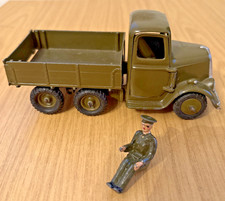 ZE156:  Britains Herald Lead