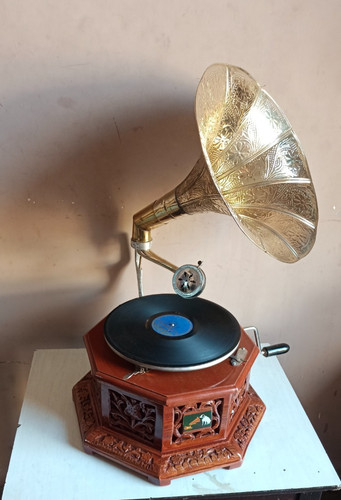 Antique gramophone fully - antique, gramophone,