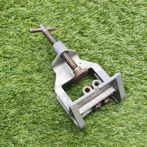 Woden dowelling jig x190 - dowelling,
