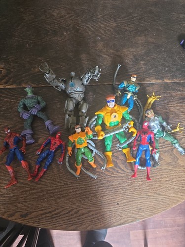 Loose action figure bundle - figure,