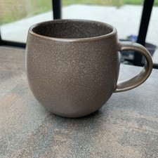 The Edited Life Large Brown Speckled Matte Glazed Barrel Mug - vgc