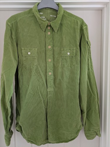 Red earpaul smith - red, green