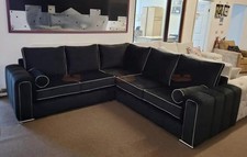 Ark Future Milano Boxton 5-Seater Corner Sofa – Elegant Full Black Velvet