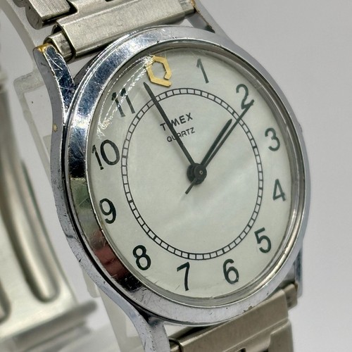 Vintage timex quartz watch - timex,