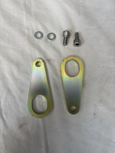 Engine lifting hooks - engine,