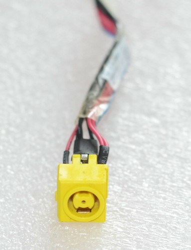 Power jack flat port